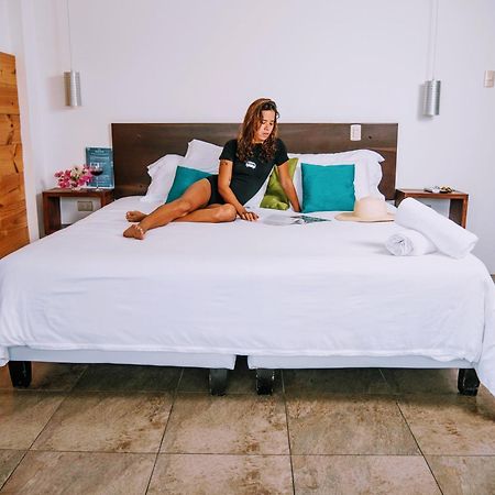 Me Hotel & Villas - Montanita Estates 외부 사진